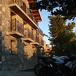 El Churron 3* Larres